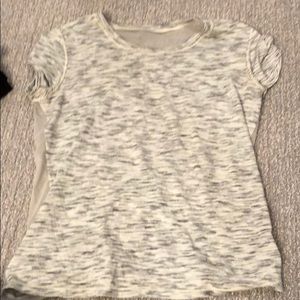 Lululemon tee